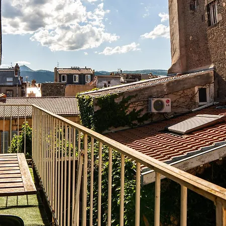 Le Petit Jardin - Pour 2 Personnes Centre Historique * Clermont-Ferrand
